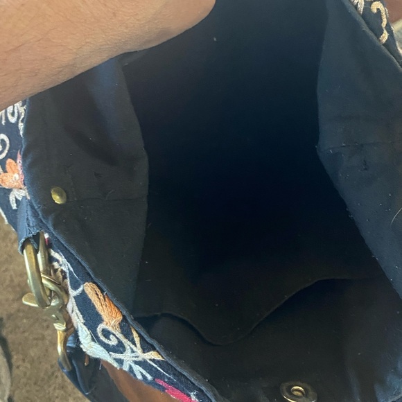 Becky Bag Black and Floral Crossbody Bag with Fringe Boho Western Embroidered - Picture 10 of 10